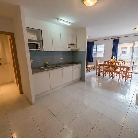 Ar Easy Nautic Apartment *