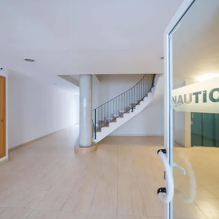 Ar Easy Nautic Apartment *